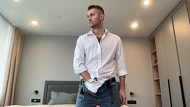 Snapshot of cute_mark chatting on October 15, 7:08 am cute mark online show from October 15, 7:08 am