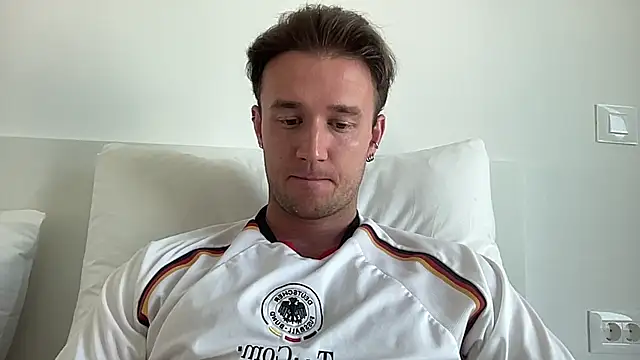 cute mark online show from July 30, 11:42 am