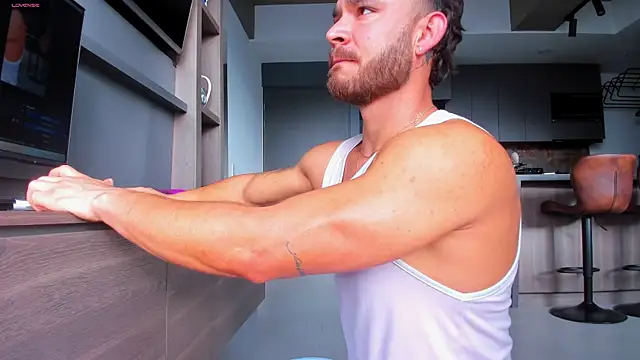 Maximo Marcelo online show from November 10, 12:04 pm