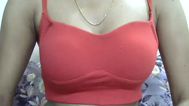  FluffyHxney  online show from June 13, 4:49 pm