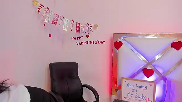 Snapshot of HayamiKioto chatting on February 4, 12:33 pm HayamiKioto online show from February 4, 12:33 pm