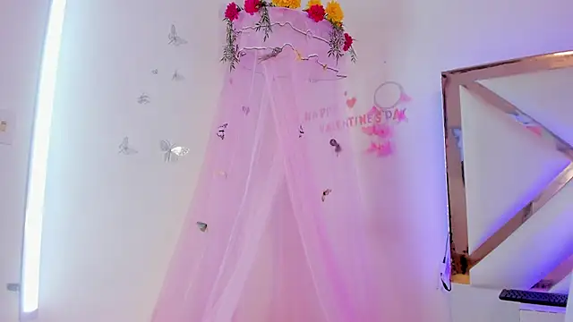 Snapshot of HayamiKioto chatting on March 10, 1:32 pm HayamiKioto online show from March 10, 1:32 pm