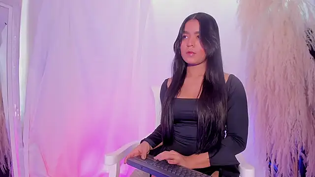 Snapshot of HayamiKioto chatting on October 4, 2:37 pm HayamiKioto online show from October 4, 2:37 pm