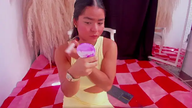 Snapshot of HayamiKioto chatting on November 1, 2:19 pm HayamiKioto online show from November 1, 2:19 pm