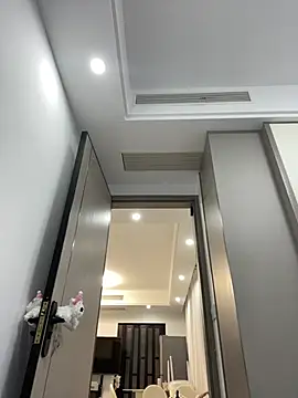 xyebobs online show from February 14, 4:48 pm