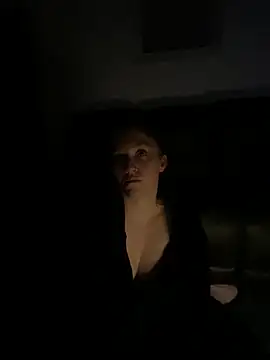 Snapshot of Stoner_BarbieXX chatting on March 26, 10:48 pm Stoner BarbieXX online show from March 26, 10:48 pm