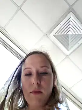 Snapshot of Public_Katrisha chatting on December 12, 3:05 pm Public Katrisha online show from December 12, 3:05 pm
