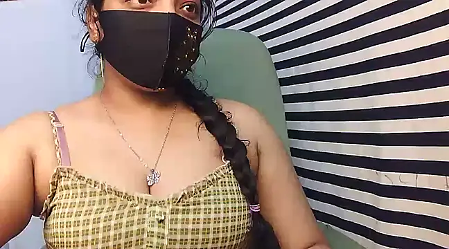 SabrinaNoor online show from February 6, 10:10 pm