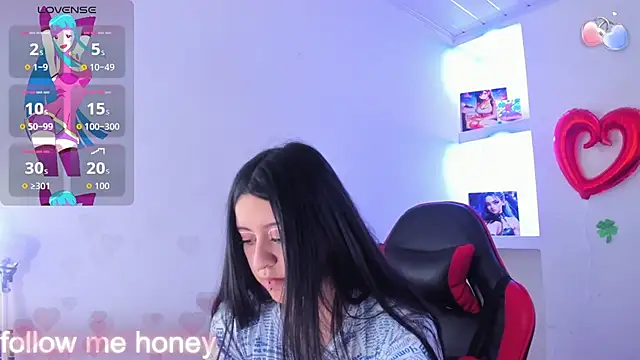 Snapshot of zoe_connor19 chatting on April 21, 2:51 am zoe connor19 online show from April 21, 2:51 am