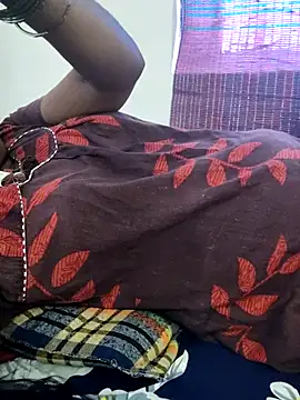 Snapshot of Tamilrojanew chatting on September 18, 6:48 am Tamilrojanew online show from September 18, 6:48 am