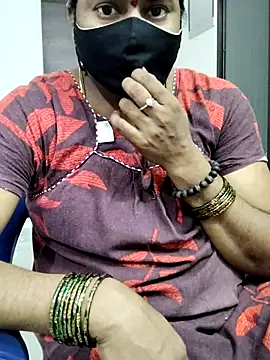 Snapshot of Tamilrojanew chatting on September 25, 8:18 am Tamilrojanew online show from September 25, 8:18 am