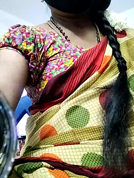 Snapshot of Tamilrojanew chatting on April 25, 6:38 am Tamilrojanew online show from April 25, 6:38 am