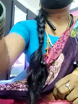 Snapshot of Tamilrojanew chatting on May 13, 7:39 am Tamilrojanew online show from May 13, 7:39 am