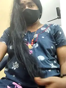 Snapshot of Tamilrojanew chatting on May 14, 10:22 am Tamilrojanew online show from May 14, 10:22 am