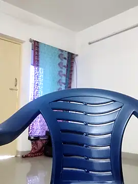Snapshot of Tamilrojanew chatting on May 15, 10:11 am Tamilrojanew online show from May 15, 10:11 am