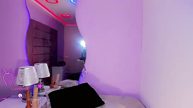 Shanelengel online show from November 3, 5:42 am