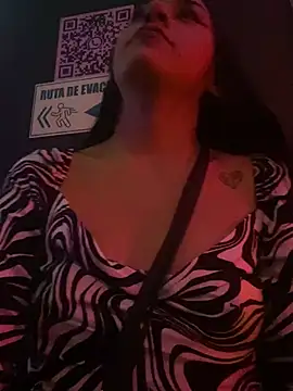 Snapshot of Little_aphrodite chatting on February 23, 5:56 am Little aphrodite online show from February 23, 5:56 am