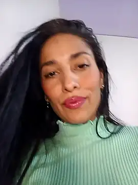 Snapshot of chloewildd_ chatting on January 10, 10:47 pm chloewildd online show from January 10, 10:47 pm