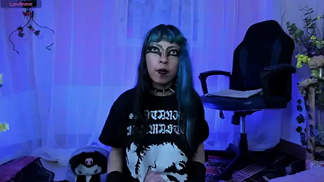 Neon 666  online show from December 5, 3:17 pm