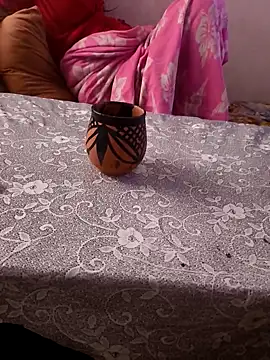 Snapshot of nouramaroc chatting on February 18, 5:42 pm nouramaroc online show from February 18, 5:42 pm