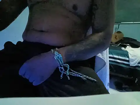 Javierhot666 online show from May 18, 2:29 am