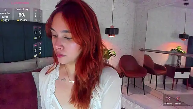 AdeleAndersonn online show from May 12, 7:11 pm