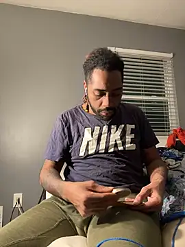 Snapshot of kaydazeed chatting on January 14, 4:25 am kaydazeed online show from January 14, 4:25 am