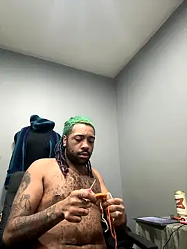 Snapshot of kaydazeed chatting on October 7, 4:53 am kaydazeed online show from October 7, 4:53 am