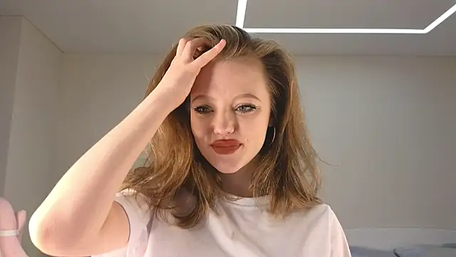 Eveleen Soleen online show from November 15, 3:52 pm