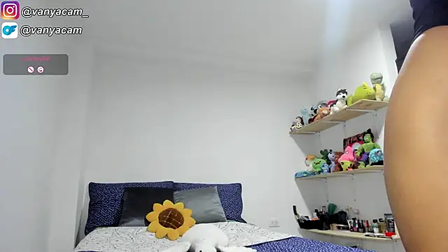 Snapshot of vanyacam_ chatting on February 27, 7:25 pm vanyacam online show from February 27, 7:25 pm