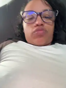 Snapshot of angela_angels_ chatting on December 8, 3:13 pm angela angels online show from December 8, 3:13 pm