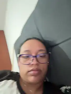 Snapshot of angela_angels_ chatting on December 22, 7:31 pm angela angels online show from December 22, 7:31 pm