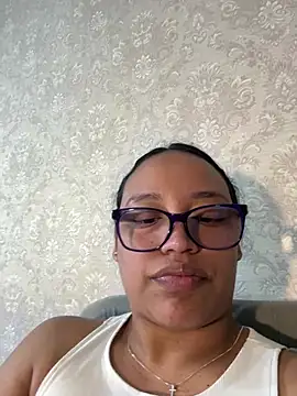 Snapshot of angela_angels_ chatting on January 1, 10:24 pm angela angels online show from January 1, 10:24 pm