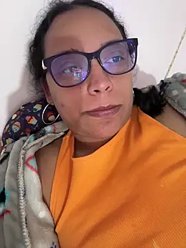 Snapshot of angela_angels_ chatting on January 8, 8:06 am angela angels online show from January 8, 8:06 am