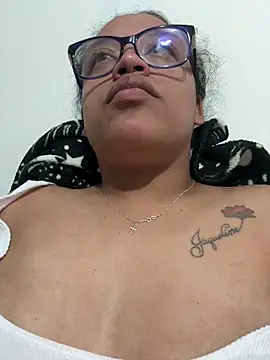 Snapshot of angela_angels_ chatting on January 12, 11:15 pm angela angels online show from January 12, 11:15 pm