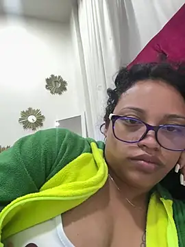 Snapshot of angela_angels_ chatting on February 10, 11:15 am angela angels online show from February 10, 11:15 am