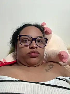 Snapshot of angela_angels_ chatting on February 16, 6:43 pm angela angels online show from February 16, 6:43 pm