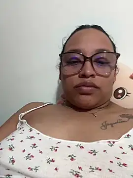 Snapshot of angela_angels_ chatting on March 16, 9:05 pm angela angels online show from March 16, 9:05 pm