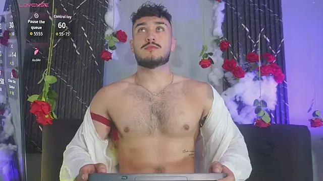 Snapshot of Zionmattis chatting on February 13, 1:45 am Zionmattis online show from February 13, 1:45 am