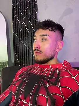 Snapshot of Zionmattis chatting on April 1, 11:46 pm Zionmattis online show from April 1, 11:46 pm