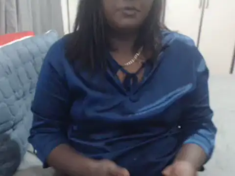 Snapshot of INDIANSIN2 chatting on February 17, 9:46 am INDIANSIN2 online show from February 17, 9:46 am