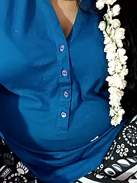 tamil-varshu online show from February 22, 8:20 pm