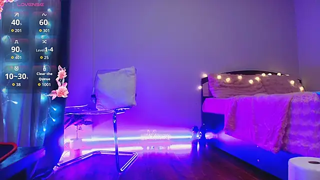 kyliejo18 online show from December 21, 4:08 am