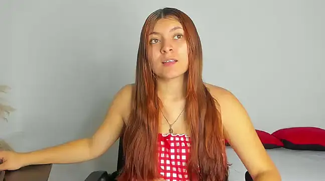 Snapshot of carolayrosse chatting on January 18, 12:24 am carolayrosse online show from January 18, 12:24 am