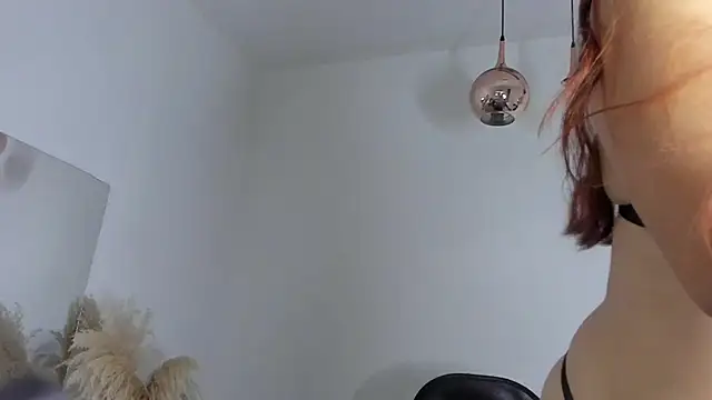 Snapshot of carolayrosse chatting on January 25, 6:01 am carolayrosse online show from January 25, 6:01 am