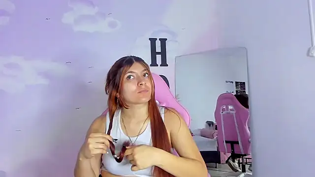 Snapshot of carolayrosse chatting on March 22, 2:16 am carolayrosse online show from March 22, 2:16 am