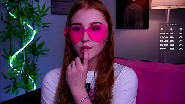 Snapshot of DawnAcreman chatting on March 11, 5:13 pm DawnAcreman online show from March 11, 5:13 pm