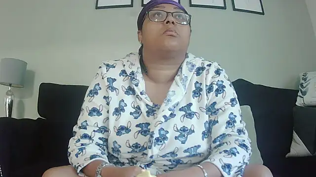 vanilla chocolate23 online show from October 6, 8:01 am