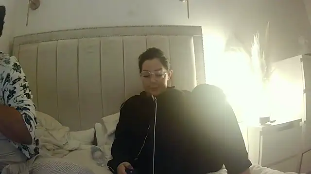 vanilla chocolate23 online show from October 13, 6:52 pm