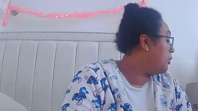 vanilla chocolate23 online show from November 17, 10:54 am